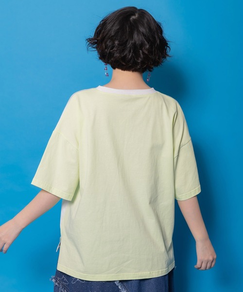 ScoLar(スカラー)の「161651:花ネコピクニック柄配色Tシャツ(Tシャツ/カットソー・レディース・パープル/チャコールグレー/オフホワイト・M)」の7枚目の写真