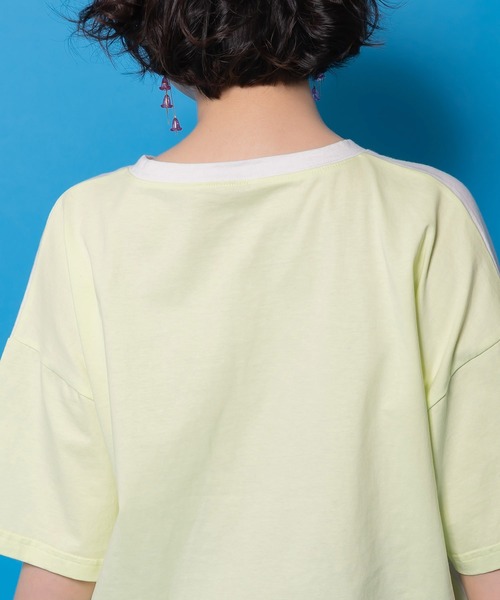 ScoLar(スカラー)の「161651:花ネコピクニック柄配色Tシャツ(Tシャツ/カットソー・レディース・パープル/チャコールグレー/オフホワイト・M)」の10枚目の写真