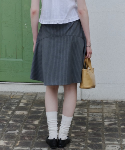 GIUNON（ジウノン）の「midi switching stripe skirt / ミディスイッチングストライプスカート（スカート・レディース・ブラック/グレー・0/1）」の14枚目の写真