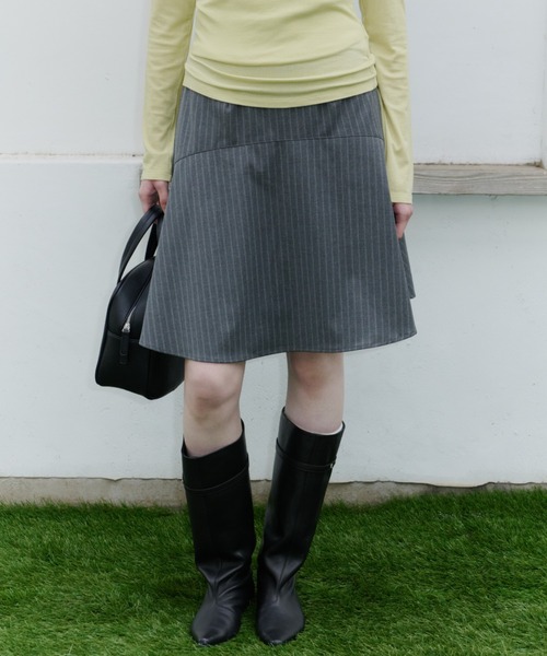 GIUNON（ジウノン）の「midi switching stripe skirt / ミディスイッチングストライプスカート（スカート・レディース・ブラック/グレー・0/1）」の7枚目の写真