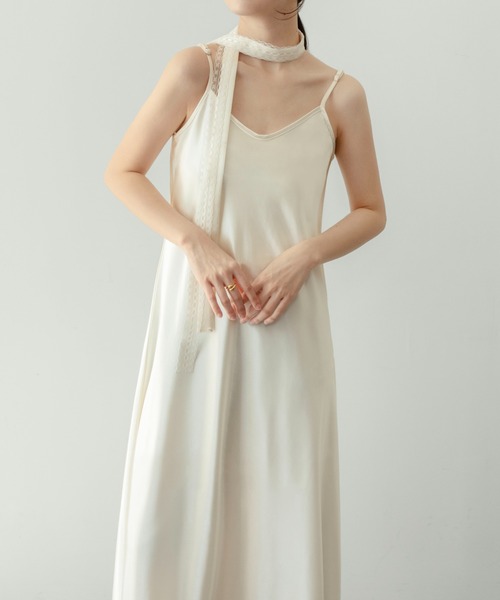 on:nue（オンニュ）の「【on:nue】[2種類タイ付]サテンタイレースキャミワンピース /2026 SS COLLECTION（ワンピース・レディース・ブラック/アイボリー/ブラウン/グレー・FREE）」の14枚目の写真