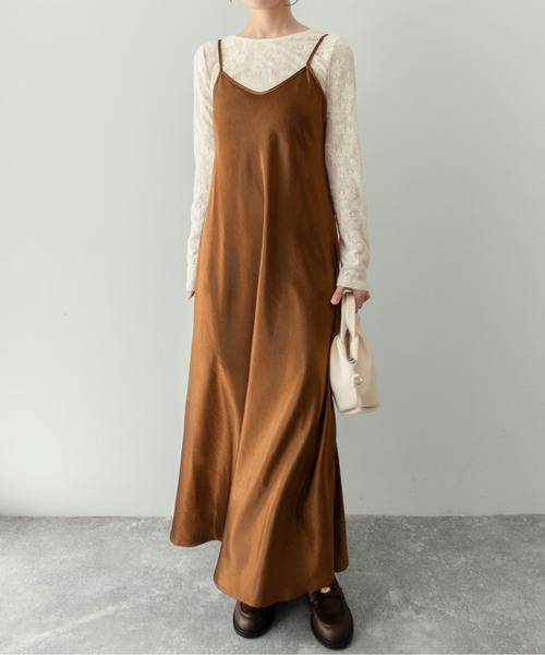 on:nue（オンニュ）の「【on:nue】[2種類タイ付]サテンタイレースキャミワンピース /2026 SS COLLECTION（ワンピース・レディース・ブラック/アイボリー/ブラウン/グレー・FREE）」の20枚目の写真