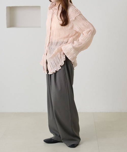 apres jour clair（アプレジュールクレア）の「【apres jour clair】シャーリングシアーシャツ（シャツ/ブラウス・レディース・ピンクベージュ/アイボリー・フリー/X-LARGE）」の11枚目の写真