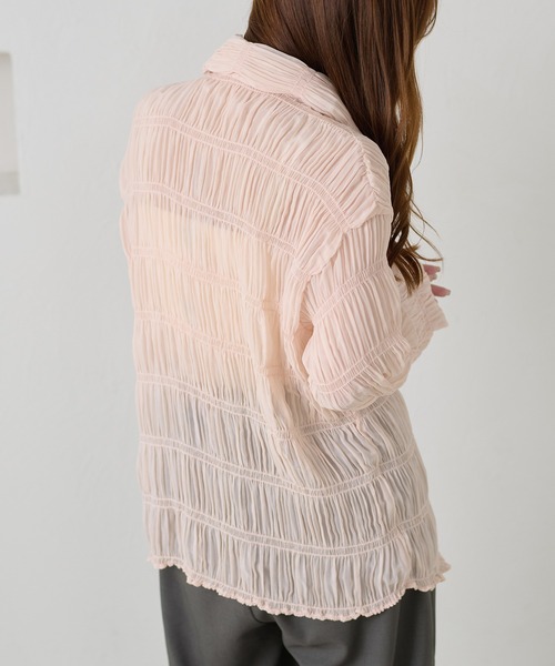 apres jour clair（アプレジュールクレア）の「【apres jour clair】シャーリングシアーシャツ（シャツ/ブラウス・レディース・ピンクベージュ/アイボリー・フリー/X-LARGE）」の7枚目の写真