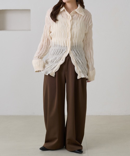 apres jour clair（アプレジュールクレア）の「【apres jour clair】シャーリングシアーシャツ（シャツ/ブラウス・レディース・ピンクベージュ/アイボリー・フリー/X-LARGE）」の20枚目の写真