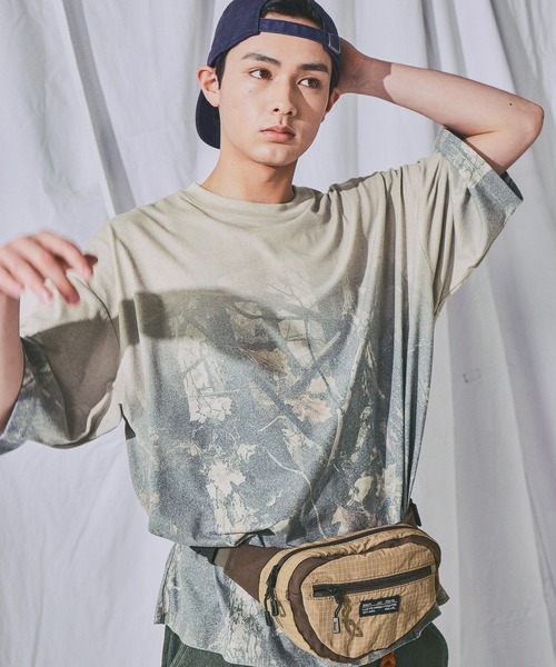 niko and...(ニコアンド)の「段染め風 柄Tシャツ(Tシャツ/カットソー・メンズ・ベージュ/ダークグレー/ライトブルー・MEDIUM/LARGE)」の1枚目の写真