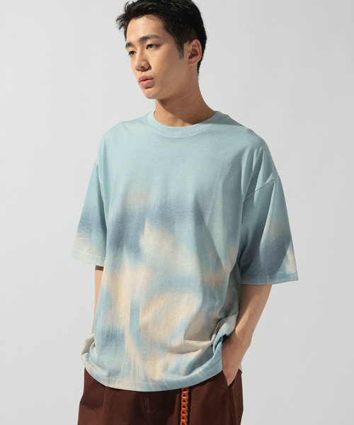 niko and...(ニコアンド)の「段染め風 柄Tシャツ(Tシャツ/カットソー・メンズ・ベージュ/ダークグレー/ライトブルー・MEDIUM/LARGE)」の12枚目の写真