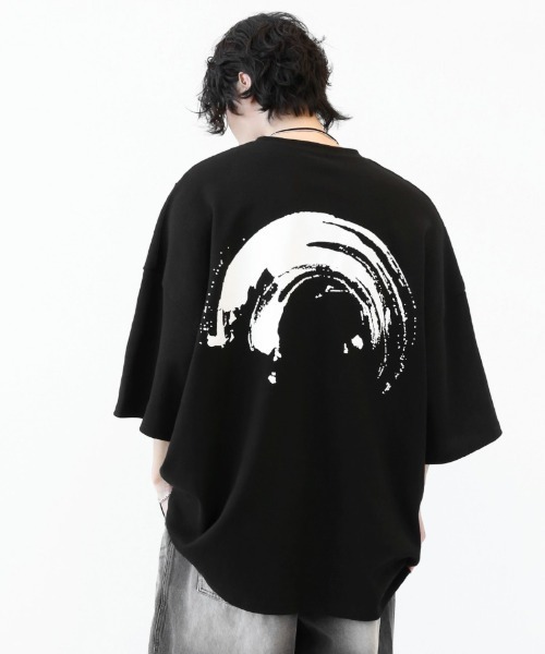 minsobi（ミンソビ）の「インパクトグラフィティ ビッグシルエット半袖T ユニセックス（Tシャツ/カットソー・メンズ・ライトグレー/ブラック・FREE）」の2枚目の写真