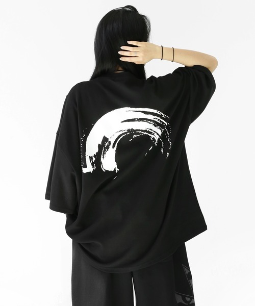 minsobi（ミンソビ）の「インパクトグラフィティ ビッグシルエット半袖T ユニセックス（Tシャツ/カットソー・メンズ・ライトグレー/ブラック・FREE）」の8枚目の写真