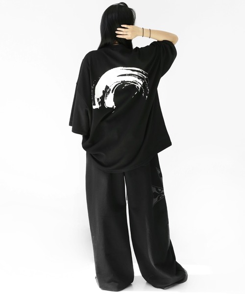 minsobi（ミンソビ）の「インパクトグラフィティ ビッグシルエット半袖T ユニセックス（Tシャツ/カットソー・メンズ・ライトグレー/ブラック・FREE）」の22枚目の写真