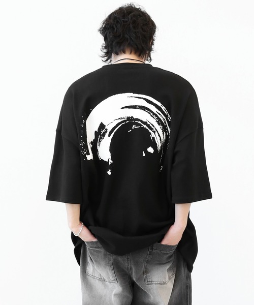 minsobi（ミンソビ）の「インパクトグラフィティ ビッグシルエット半袖T ユニセックス（Tシャツ/カットソー・メンズ・ライトグレー/ブラック・FREE）」の3枚目の写真