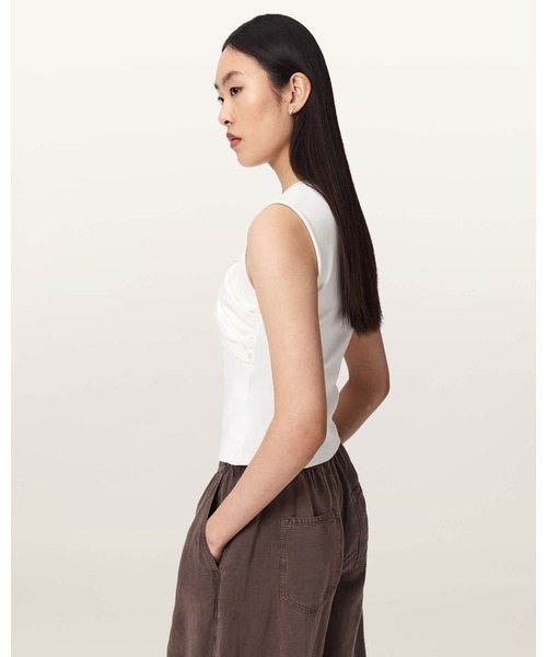 ALLSAINTS(オールセインツ)の「NELLA SLIM FIT SLEEVELESS TANK TOP | NELLA スリム フィット ノースリーブ タンクトップ(タンクトップ・レディース・ホワイト系その他・XS/S/M/L)」の4枚目の写真