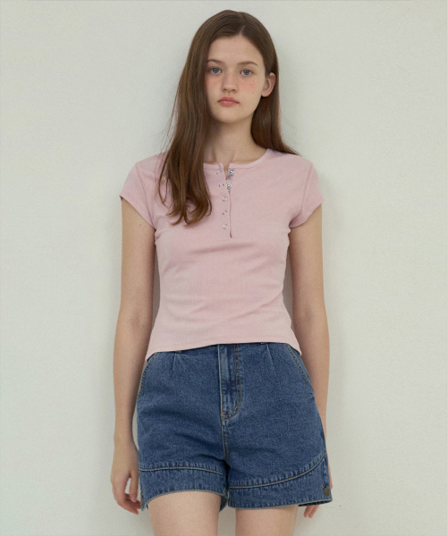 OURNOSTALGIA（アワー ノスタルジア）の「Work denim shorts_Deep blue(O25-PT05)（その他パンツ・レディース・ダークブルー・SMALL/MEDIUM）」の4枚目の写真