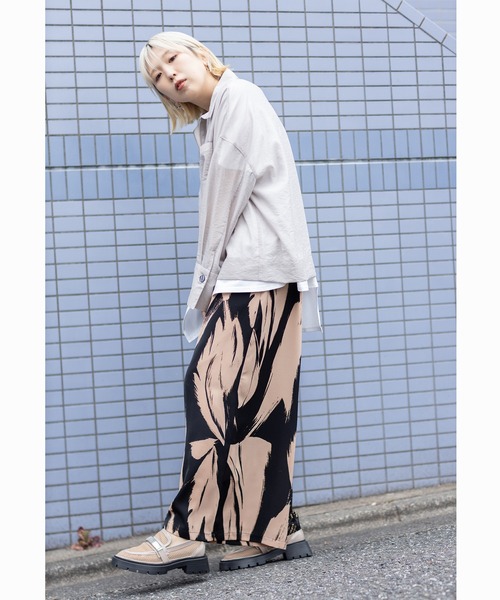 OSMOSIS（オズモーシス）の「【WEB限定アイテム】プリント切替フレアーパンツ（その他パンツ・レディース・ホワイト/ベージュ・ONE SIZE）」の17枚目の写真