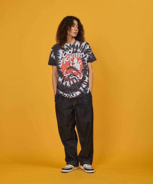 MUSIC TEE(ミュージックティー)の「FOO FIGHTERS - “SPEEDING BUS”(Tシャツ/カットソー・メンズ・その他・LARGE/X-LARGE)」の3枚目の写真
