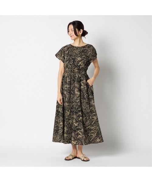HELIOPOLE（エリオポール）の「PRINTED SEERSUCKER DRESS（ワンピース・レディース・ブラック/ライトグレー・38）」の14枚目の写真