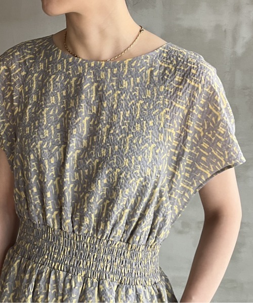 HELIOPOLE（エリオポール）の「PRINTED SEERSUCKER DRESS（ワンピース・レディース・ブラック/ライトグレー・38）」の13枚目の写真