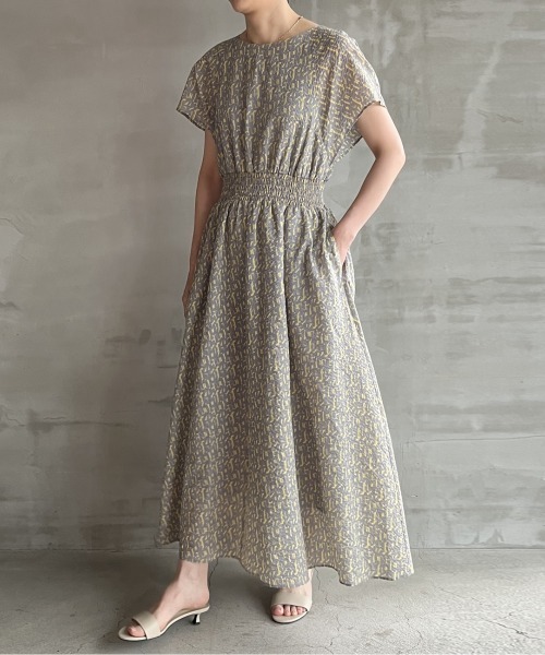 HELIOPOLE（エリオポール）の「PRINTED SEERSUCKER DRESS（ワンピース・レディース・ブラック/ライトグレー・38）」の12枚目の写真