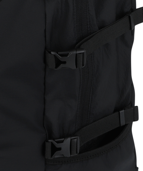 BROWNBREATH(ブラウンブレス)の「TAG LIGHT BACKPACK - BLACK(バックパック/リュック・レディース・その他・ONE)」の6枚目の写真