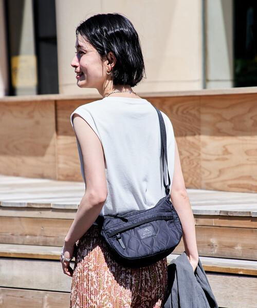FREAK'S STORE(フリークスストア)の「GREGORY × FREAK'S STORE/グレゴリー 別注 TEENY SATCHEL QUILT/別注ティーニー サッチェル キルトショルダー(ショルダーバッグ・レディース・ブラック・ONE SIZE)」の12枚目の写真