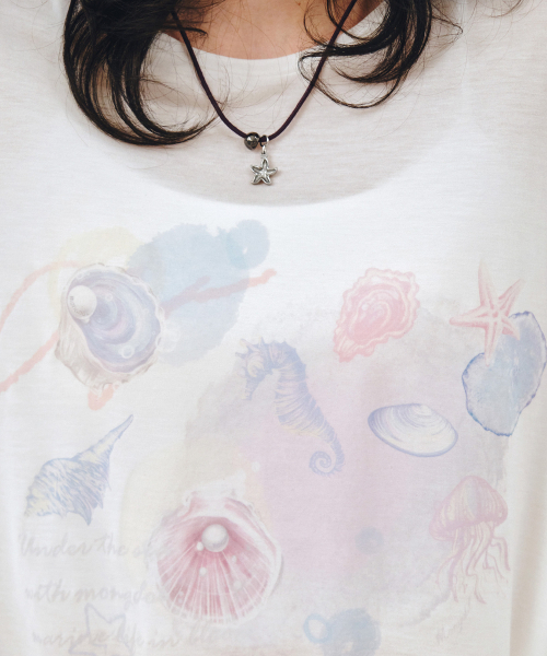 MONGDOL（モンドル）の「マリングラフィックシースルールーズフィットTシャツホワイトMDTS096WHITE（Tシャツ/カットソー・レディース・その他・F）」の2枚目の写真