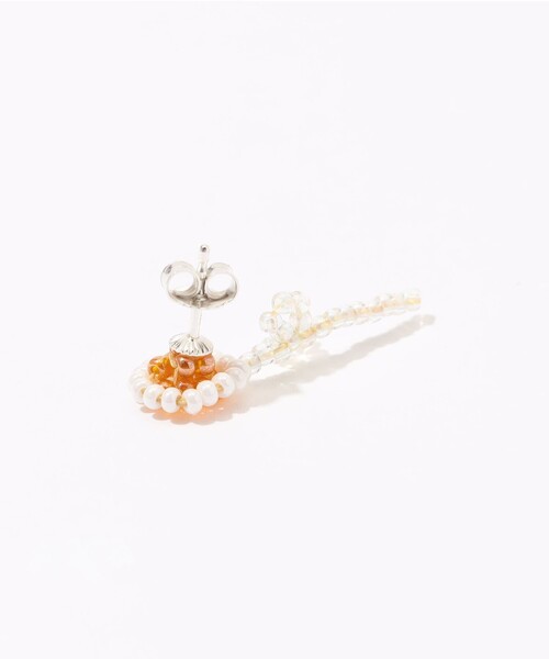 Pura Utz(プラ ウズ)の「Pura Utz Daisy Ear Stick 片耳ピアス(ピアス(片耳用)・レディース・ホワイト系その他・FREE)」の4枚目の写真