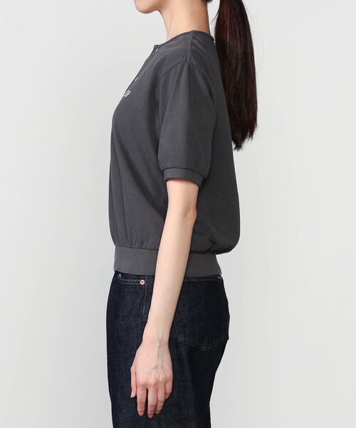 SCYE BASICS（サイベーシックス）の「SCYE BASICS | 〈別注〉コットンピケ ヘンリーネックTシャツ WOMEN（Tシャツ/カットソー・レディース・ブラウン/ネイビー/チャコール/グリーン系その他・38）」の5枚目の写真