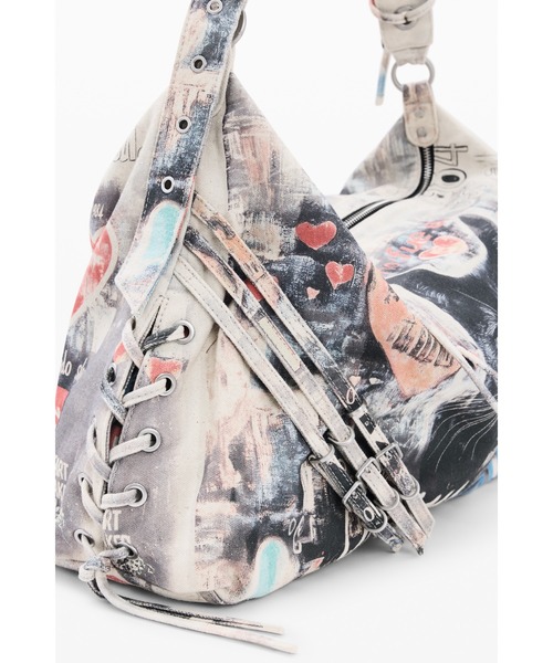 Desigual(デシグアル)の「【2026秋冬新作】 黒猫グラフィックプリントビッグショルダーバッグ(ショルダーバッグ・レディース・マルチ・FREE)」の4枚目の写真