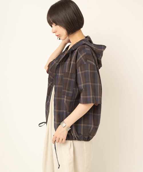 RNA-N(アールエヌエーエヌ)の「B2971 ワッシャーチェックフーディーシャツ(シャツ/ブラウス・レディース・ネイビー/ダークブラウン/オレンジ・FREE)」の6枚目の写真