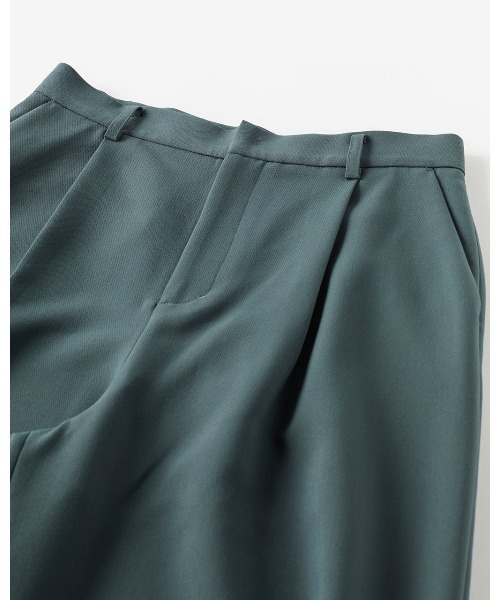 DoCLASSE( ドゥクラッセ)の「スポンジWクロス・タックワイドパンツ(その他パンツ・レディース・オフホワイト/セージグリーン・11/13/15 /9/7)」の9枚目の写真