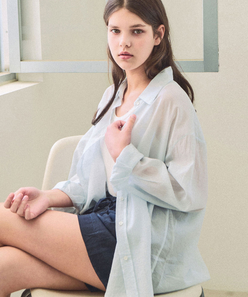 SLOWLOLLI(スローローリ)の「Sheer back logo shirt_3 Colors(シャツ/ブラウス・レディース・レモンイエロー/ミント/アイボリー・FREE)」の5枚目の写真