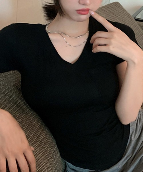 Songe(ソンジュ)の「Vネックルーズシルエット半袖Tシャツ(Tシャツ/カットソー・レディース・ブラック/ホワイト/グレー・L/LL/M)」の21枚目の写真