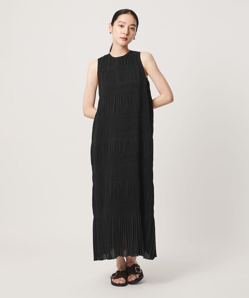 BEAUTY&YOUTH UNITED ARROWS(ビューティーアンドユースユナイテッドアローズ)の「プリーツ アメリカンスリーブ ワンピース ウォッシャブル(ワンピース・レディース・ブラック/コバルトブルー・S/M)」の2枚目の写真
