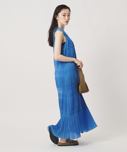 BEAUTY&YOUTH UNITED ARROWS(ビューティーアンドユースユナイテッドアローズ)の「プリーツ アメリカンスリーブ ワンピース ウォッシャブル(ワンピース・レディース・ブラック/コバルトブルー・S/M)」の20枚目の写真