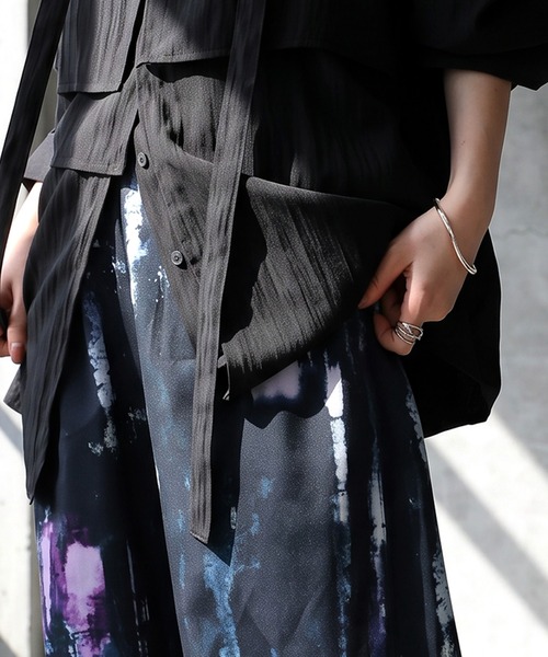 antiqua(アンティカ)の「アート柄 ワイドパンツ(その他パンツ・レディース・ブラック・ONESIZE)」の4枚目の写真