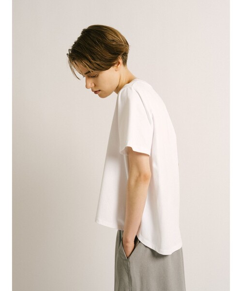 mizuiroind（ミズイロインド）の「mizuiro ind フレアクルーネックTシャツ（Tシャツ/カットソー・レディース・グレー/チャコールグレー/オフホワイト/スモークピンク/ワインレッド/ブルー/ブラック/ネイビー・FREE）」の20枚目の写真