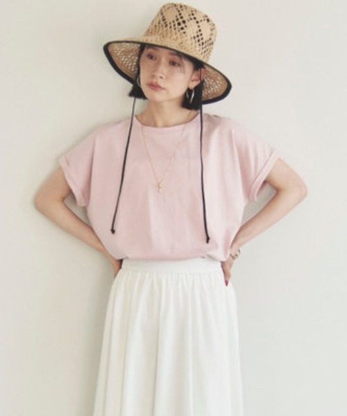 Doux archives(ドゥアルシーヴ)の「袖折り返しTシャツ(Tシャツ/カットソー・レディース・ピンクベージュ/オフホワイト/グレイッシュベージュ/チャコールグレー/ブラック・36/38)」の5枚目の写真