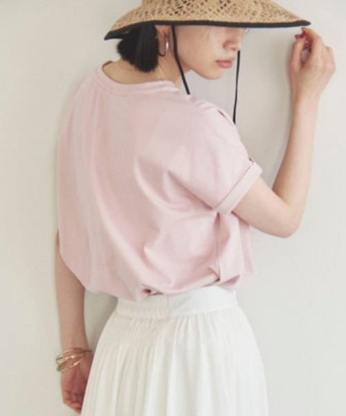 Doux archives(ドゥアルシーヴ)の「袖折り返しTシャツ(Tシャツ/カットソー・レディース・ピンクベージュ/オフホワイト/グレイッシュベージュ/チャコールグレー/ブラック・36/38)」の22枚目の写真