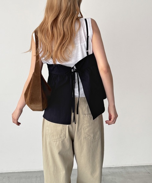 CANAL JEAN(キャナルジーン)の「El mar バックオープンキャミソール(シャツ/ブラウス・レディース・ブラック・ONE SIZE)」の2枚目の写真