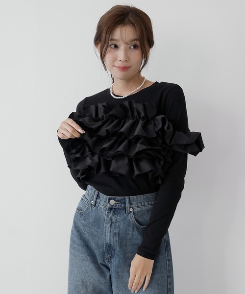 AMUU. PRECIEUSE(アムープレシューズ)の「マルチウェイフリルビスチェプルオーバー(Tシャツ/カットソー・レディース・ブラック/チャコールグレー/アイボリー・FREE)」の4枚目の写真