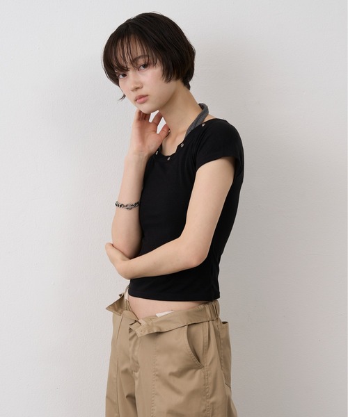 NUJOH(ヌゾ)の「Halter Neck Layered Tee / ホルターネックレイヤードT(Tシャツ/カットソー・レディース・ブラック/グレー/ブルー・FREE)」の5枚目の写真
