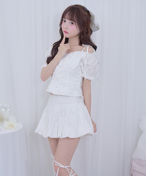 Honey Cinnamon(ハニーシナモン)の「オフショルバルーンセットアップ(セットアップ・レディース・ホワイト×ピンク/ホワイト・FREE)」の1枚目の写真
