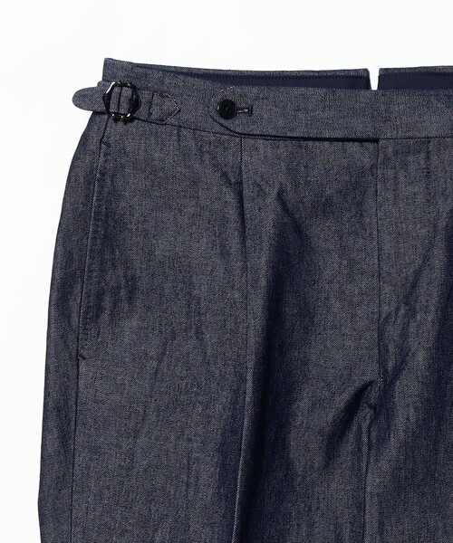 BEAMS F(ビームスエフ)の「デニム 1プリーツ サイドアジャスター スラックス(その他パンツ・メンズ・インディゴブルー・42 8R/44 8R/46 8R/48 8R/50 8R/52 8R)」の4枚目の写真
