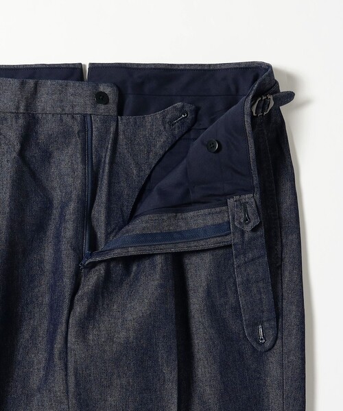 BEAMS F(ビームスエフ)の「デニム 1プリーツ サイドアジャスター スラックス(その他パンツ・メンズ・インディゴブルー・42 8R/44 8R/46 8R/48 8R/50 8R/52 8R)」の5枚目の写真