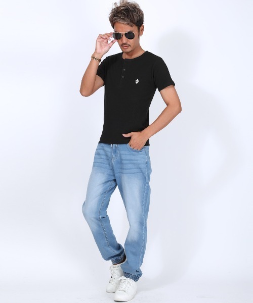 LUXSTYLE（ラグスタイル）の「ワッフル刺繍ヘンリーネックTシャツ（Tシャツ/カットソー・メンズ・ブラック/ホワイト・L/M）」の4枚目の写真