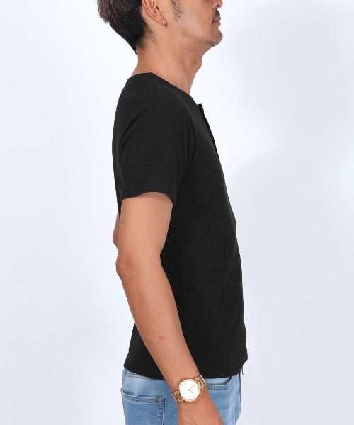 LUXSTYLE（ラグスタイル）の「ワッフル刺繍ヘンリーネックTシャツ（Tシャツ/カットソー・メンズ・ブラック/ホワイト・L/M）」の7枚目の写真