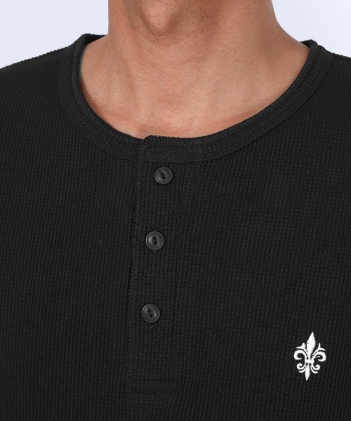 LUXSTYLE（ラグスタイル）の「ワッフル刺繍ヘンリーネックTシャツ（Tシャツ/カットソー・メンズ・ブラック/ホワイト・L/M）」の9枚目の写真