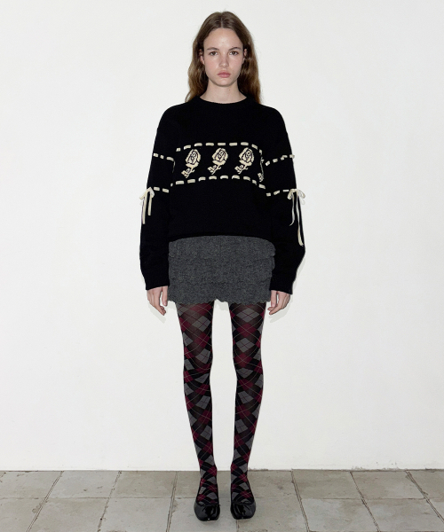 SINOON（シヌーン）の「SN Rose Velvet Eyelet Knit (Black)（ニット/セーター・レディース・ブラック・FREE）」の3枚目の写真