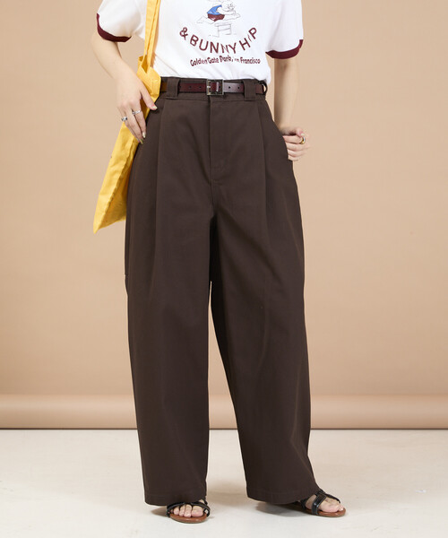 Dickies(ディッキーズ)の「Dickies × Freada/ディッキーズ Dickies 別注 カーブワイドパンツ(その他パンツ・レディース・ブラック/ベージュ/ブラウン・S/M)」の16枚目の写真