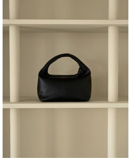 anuke(アンヌーク)の「anuke Onehandle Leather Bag(ショルダーバッグ・レディース・ブラック・FREE)」の2枚目の写真